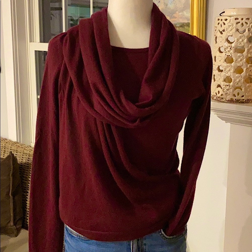 Theory Burgundy Crew Neck Sweater